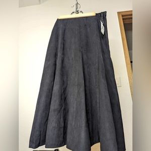 Jones New York Sport Black Skirt Size: 8 ***NWT***